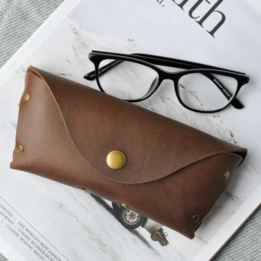 Brown Oil Leather Glasses Case – Wild Origin - Main Image