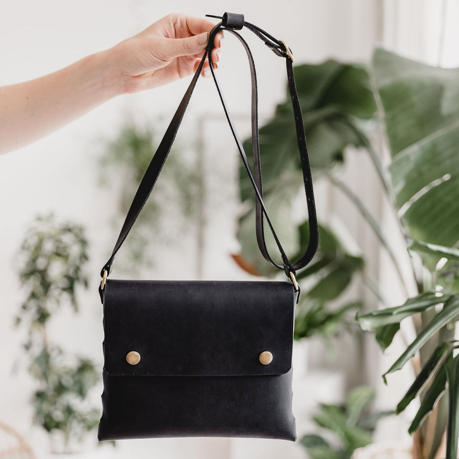 Medium leather outlet crossbody purse