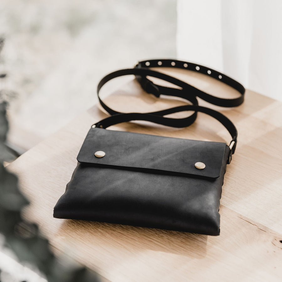 black leather shoulder bag