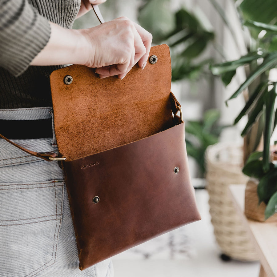 Tan Oiled Leather Crossbody Bag - Larger Size