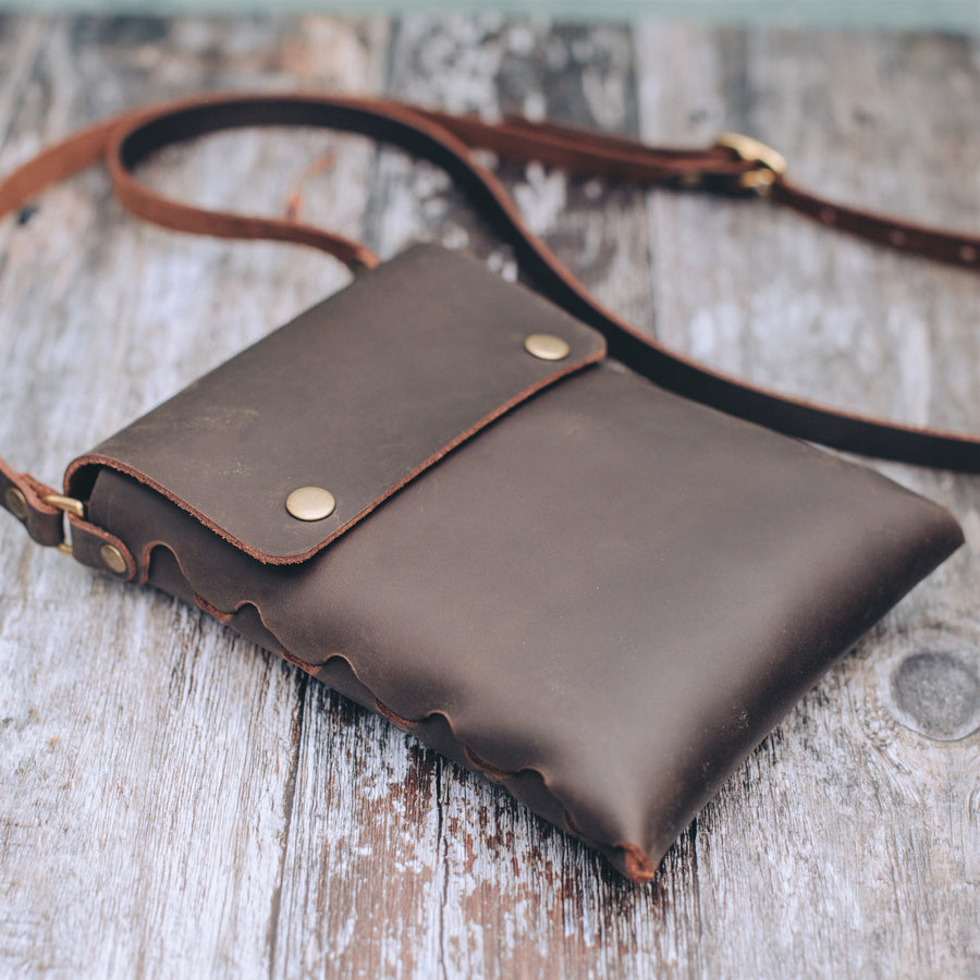 brown leather shoulder bag